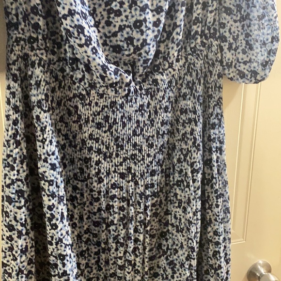 Michael Kors cold shoulder long dress - Picture 4 of 5